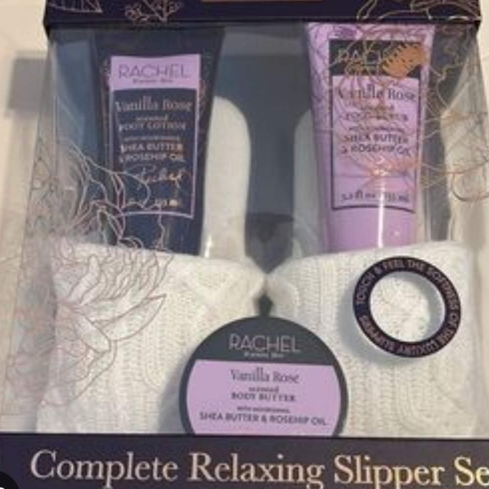 Rachel Vanilla Rose Relaxing Slipper Set - Purple and White